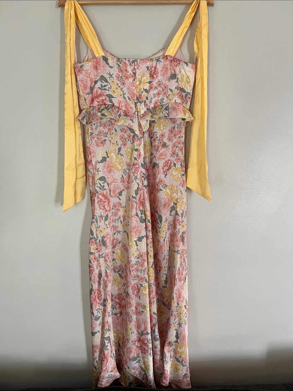 NWT - Francescas light pink yellow floral ruffle slip dress - Medium - Picture 2 of 5